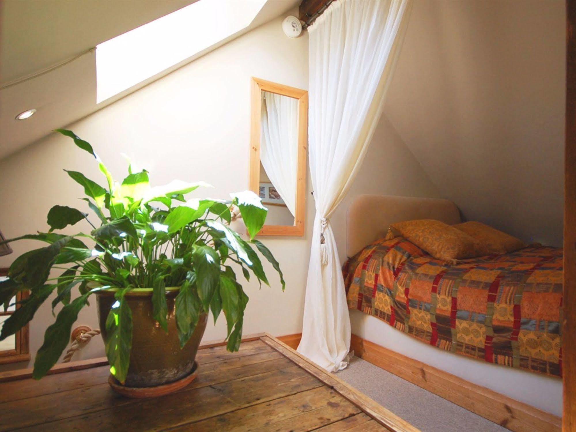 Bed and Breakfast The Old Forge East Kennett Экстерьер фото